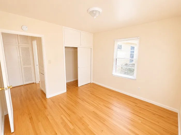 2628 Juan St #2628 — Photo 9