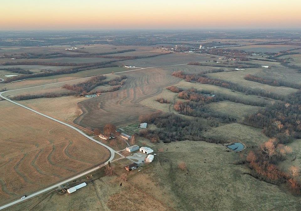 1st image of 52 SW 401st Rd