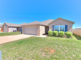 3019 Russell Rd, Chickasha, OK 73018