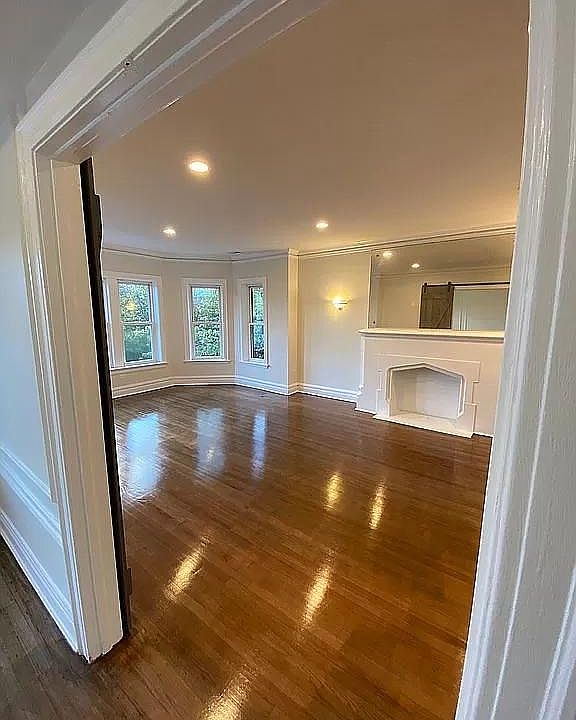 1st image of 6846 S Clyde Ave #2