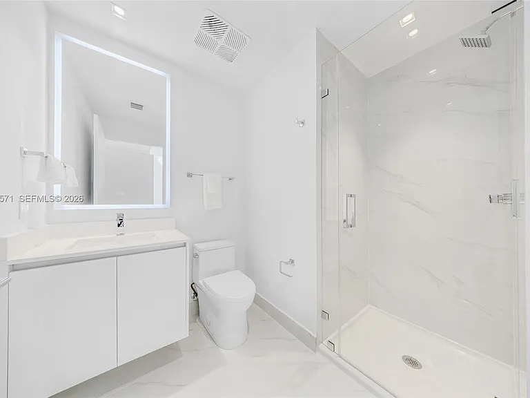 700 NE 24th St #4007 — Photo 66