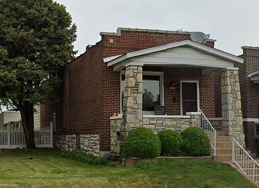 2nd image of 4927 Shaw Ave