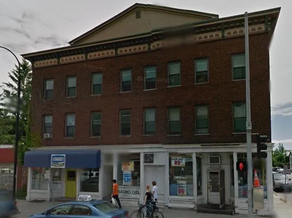 81 Pearl St, Burlington, VT 05401