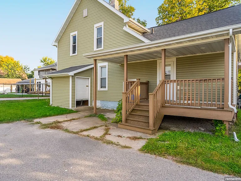 2726 W. Spencer St. — Photo 12
