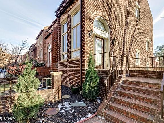 All Brick, Light-Filled End Unit-RARELY AVAILABLE!