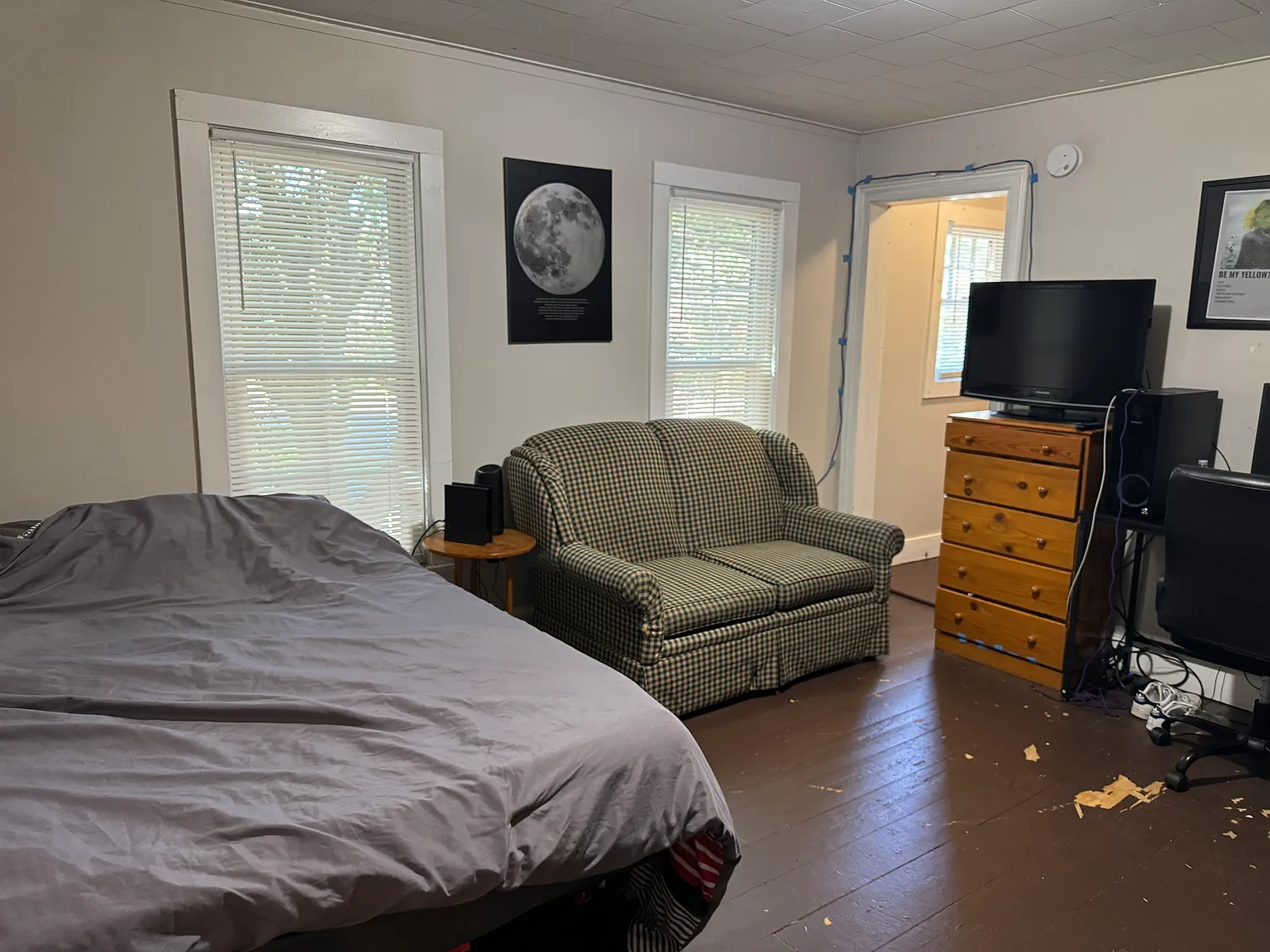 Studio, 400 sqft, $795 — Photo 1