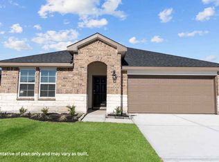 313 Robin St, Angleton, TX 77515