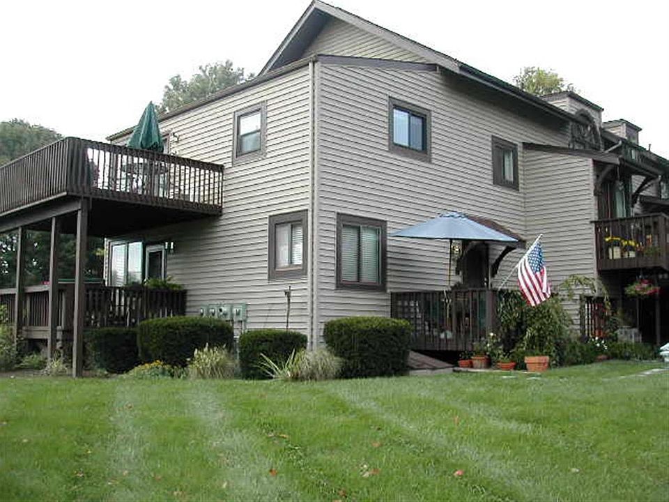 1st image of 114 Saint Andrews Dr