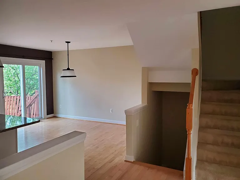 746 Howards Loop — Photo 20