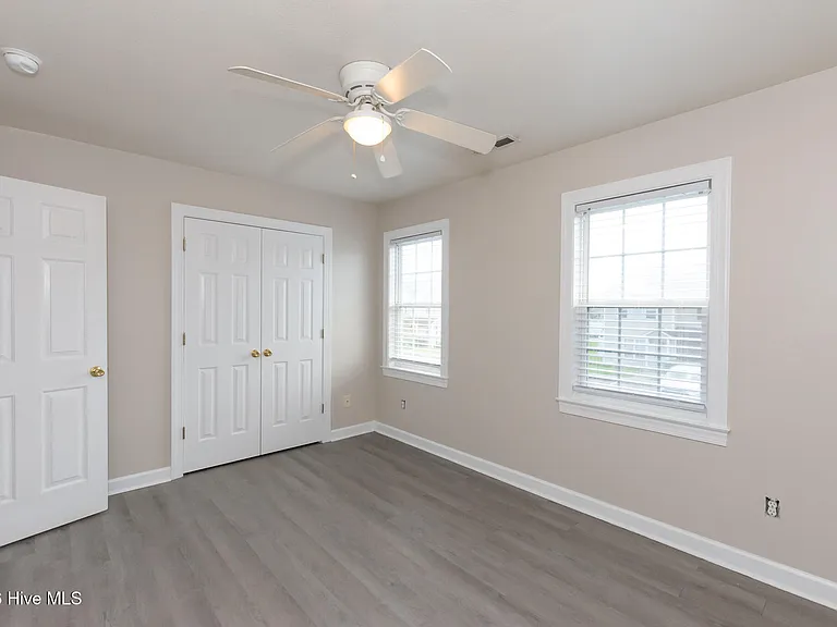 304 Bridgewood Dr — Photo 17