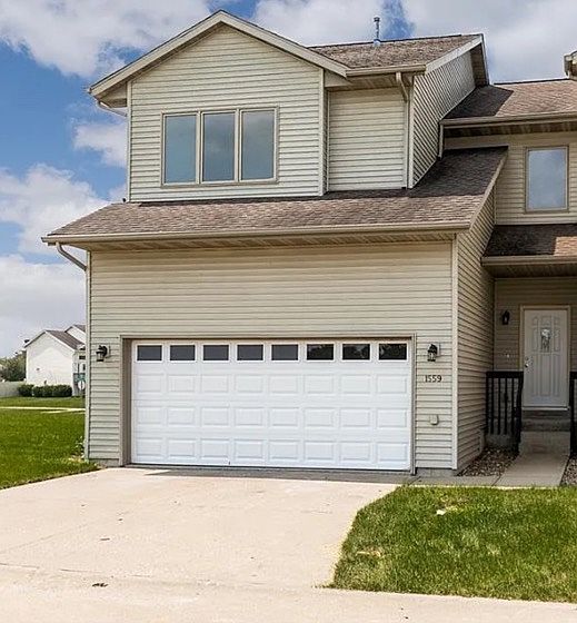 1st image of 1559 Ponds Edge Ct