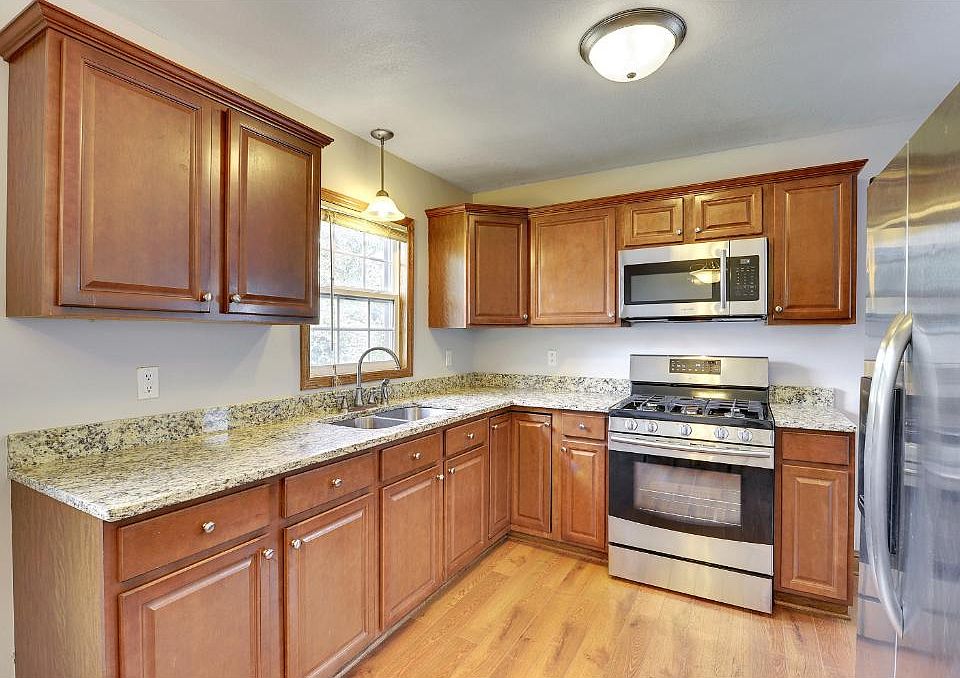 2nd image of 4247 5th Ave S