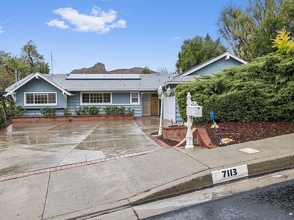 3rd image of 7113 Scarborough Peak Dr