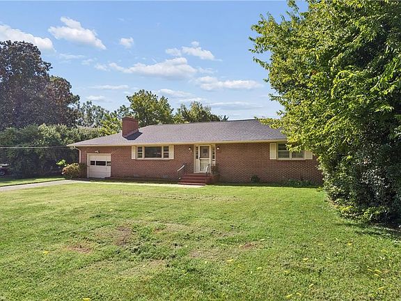 3rd image of 127 Ivy Home Rd
