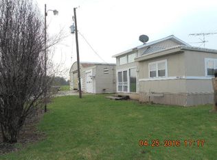 9827 Polifka Rd, Whitelaw, WI 54247