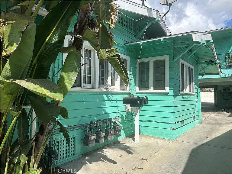 4727 Oakwood Ave — Photo 29