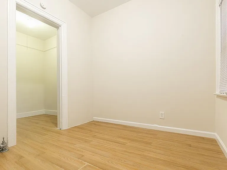 342 Avenue E #2 — Photo 5