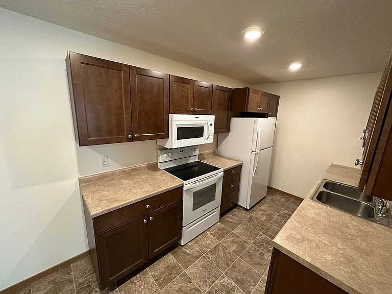 2805 Cardinal Ave #207 — Photo 14