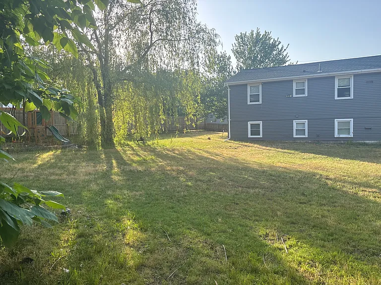 396 Brown St #2 — Photo 9