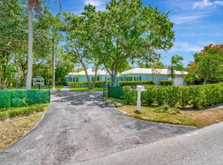 1220 N Swinton Avenue, Delray Beach, FL 33444