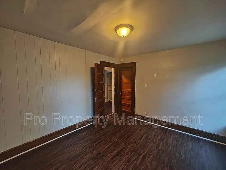 83 Norton St #2 — Photo 6