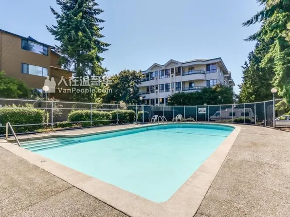 7297 Moffatt Rd, Richmond, BC V6Y 3E6