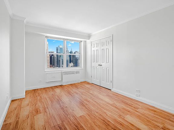 3rd image of 747 10th Ave APT 12D