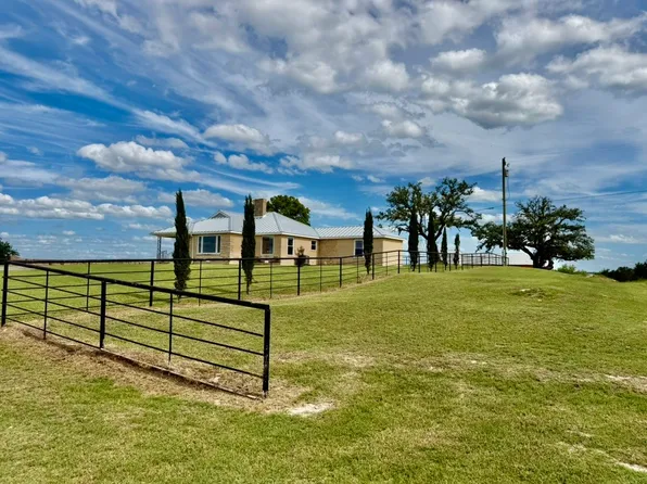 1147 County Road 163, Stephenville, TX 76401