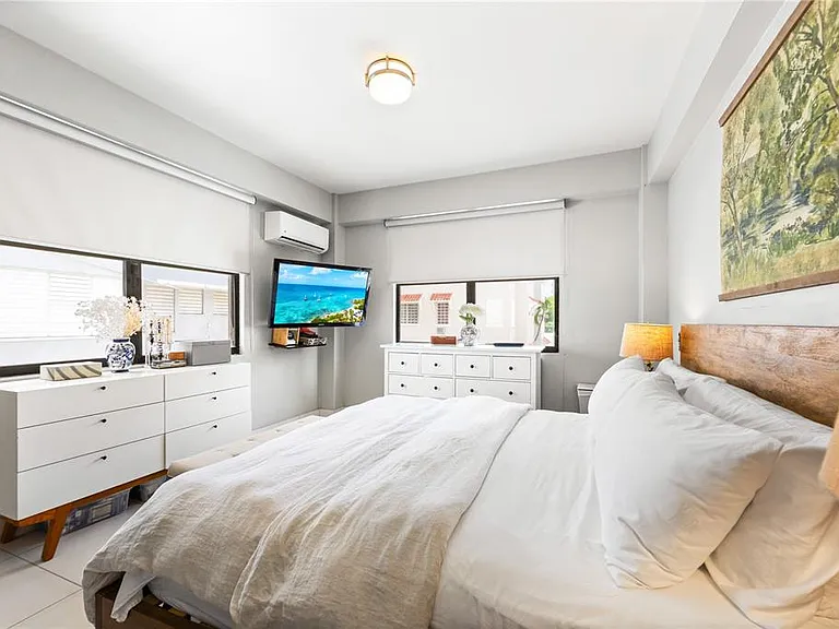 1504 Avenue Ashford Cond Sea Vw #2C — Photo 10