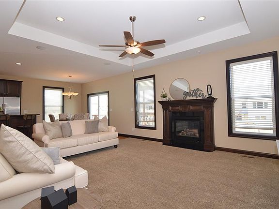 2nd image of 8322 Kensington Dr NE
