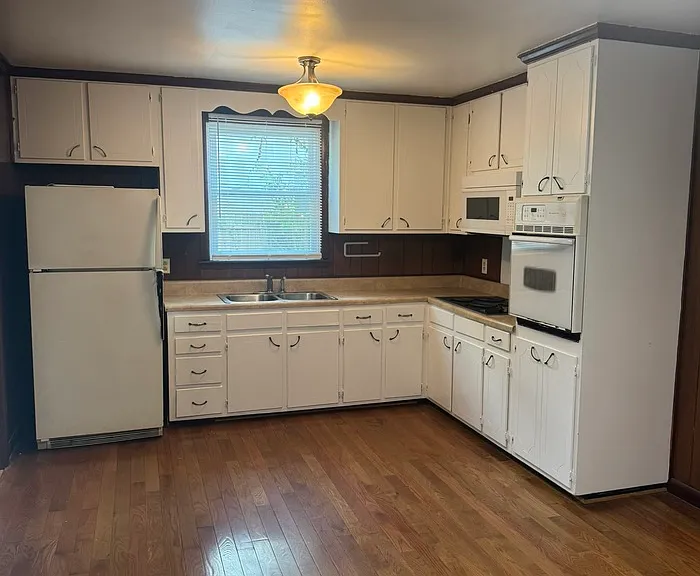 3828 Boatner Dr — Photo 3