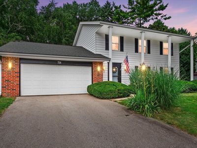 724 Hialeah DRIVE, Racine, WI, 53402