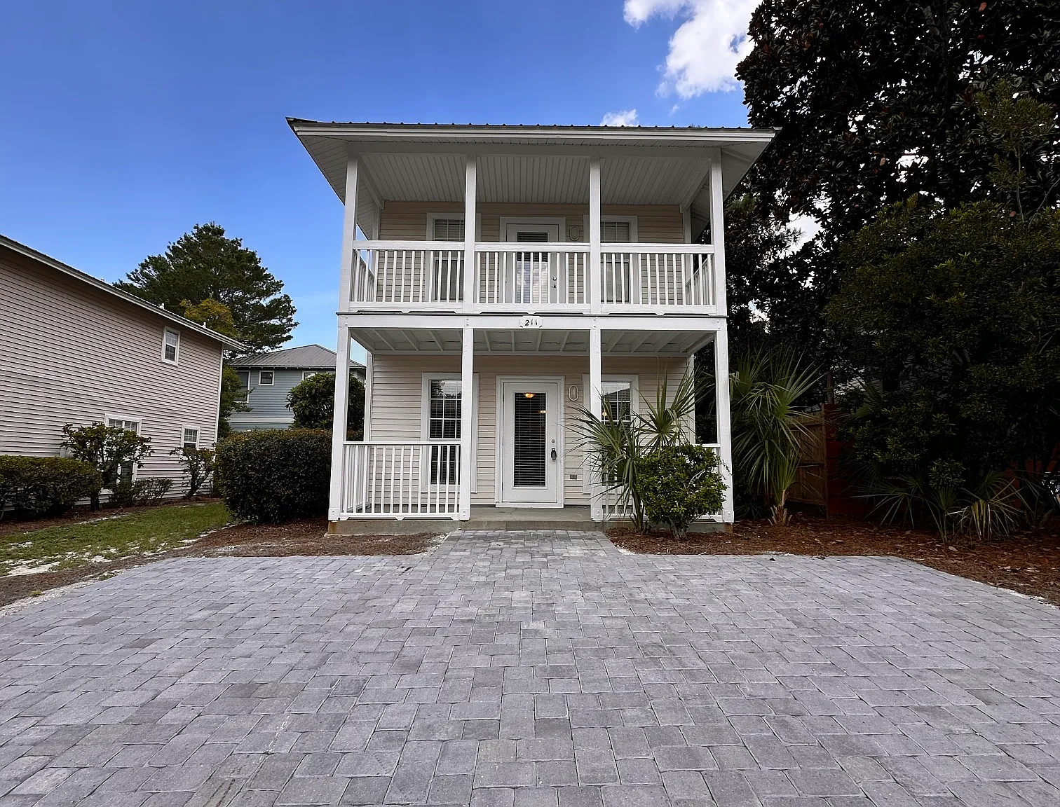 2 bed, 1200 sqft, $2,675 — Photo 1