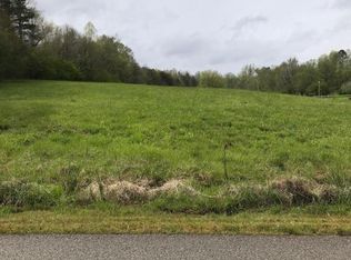 1179 Indian Mountain Rd, Jellico, TN 37762