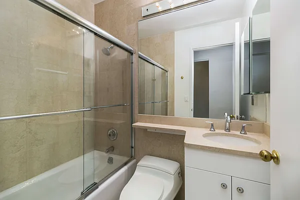 Rented by Compass | media 11