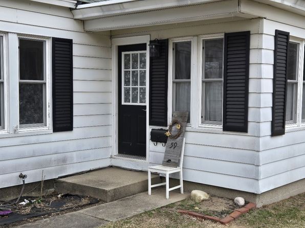 59 E McKinley Ave, Zeeland, MI 49464