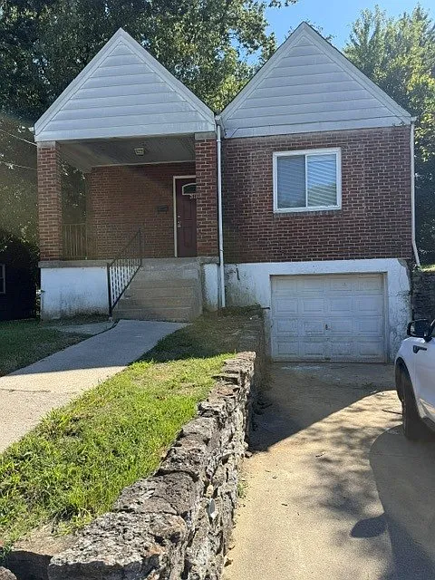 3 bed, 1640 sqft, $1,795 — Photo 2