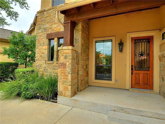 2nd image of 5 Prestonwood Cir