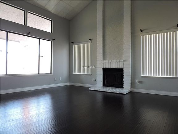 4th image of 2541 Charteroak St