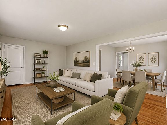 2nd image of 2911 Avondale Ave