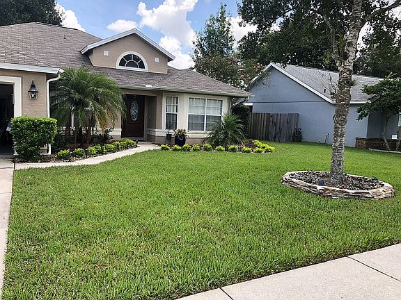 4th image of 328 Misty Meadow Dr