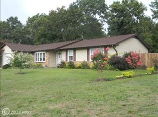 1006 Saint Pauls Dr, Waldorf, MD