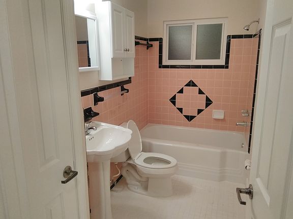 Hall ba w/closet&tile floor 