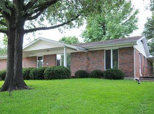 716 N Duchesne Dr, Saint Charles, MO 63301