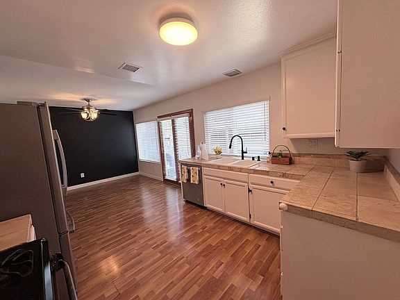 2nd image of 27572 Rondell St