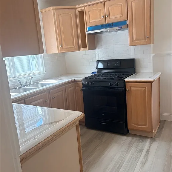 57 Constance Rd #SINGLE FAM — Photo 3