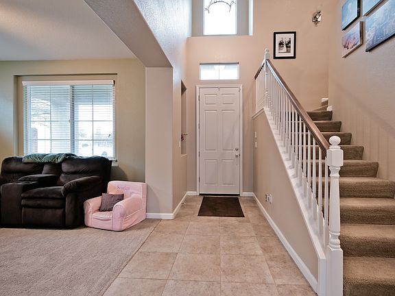 4th image of 924 Jasmine Hollow Dr
