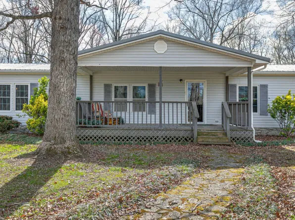 25 Ward Rd, Loretto, TN 38469