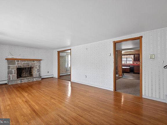 3rd image of 1279 Sheep Hill Rd