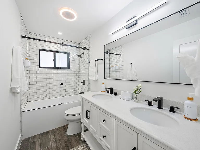 415 Pittsburgh Dr — Photo 39